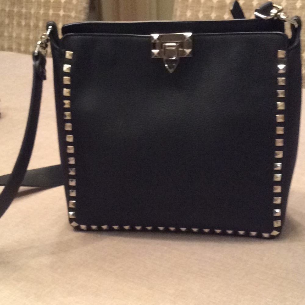 COPY - COPY - NWT INZI Handbag